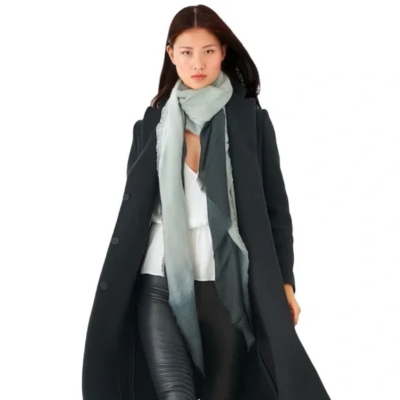 NEW Cushnie Carly Ombré Scarf 🫶 - Picture 3 of 8